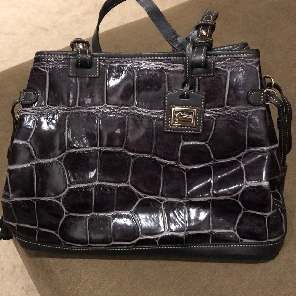 Gorgeous Dooney croco-embossed leather bag!